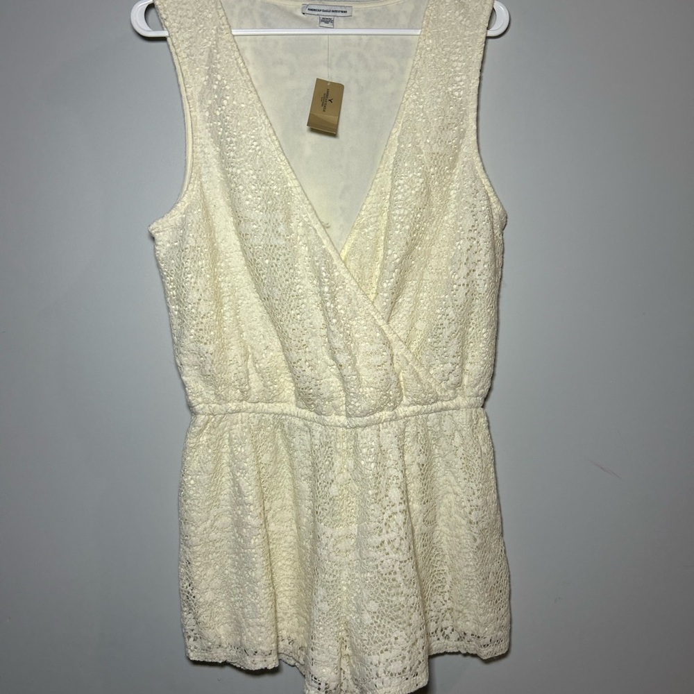 NWT American Eagle Outfitters Cream Lace Romper